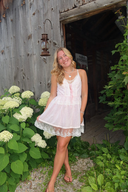 MEGAN LACE MINI