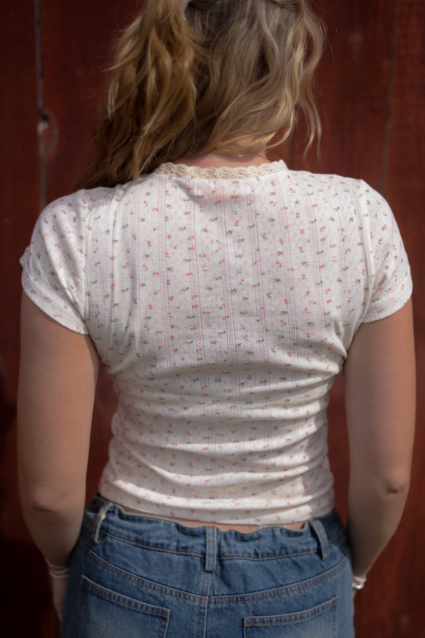 ROSE FLORAL BABY TEE
