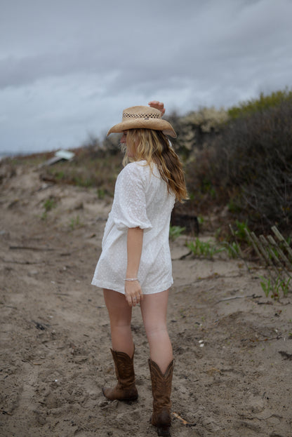 BAY EYELET ROMPER
