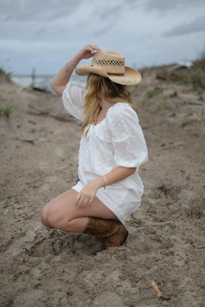 BAY EYELET ROMPER