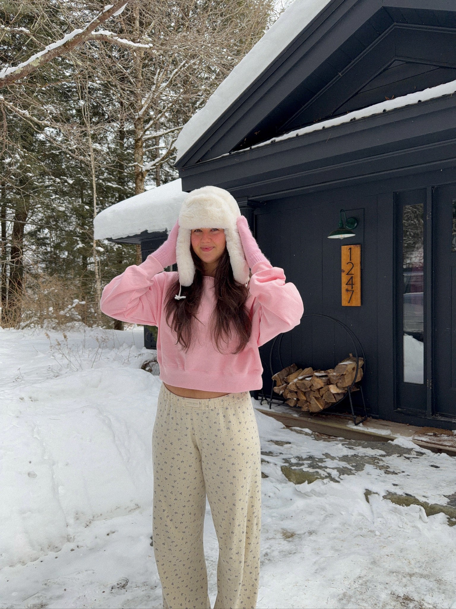 BUBBLEGUM CROPPED SWEATSHIRT – American Marie